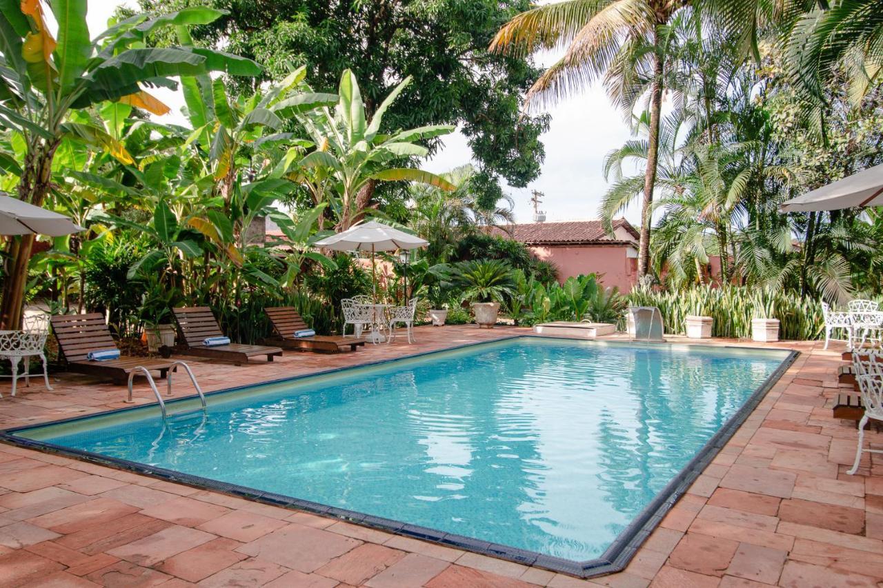 ホテル Pouse No Jardim Pirenópolis エクステリア 写真